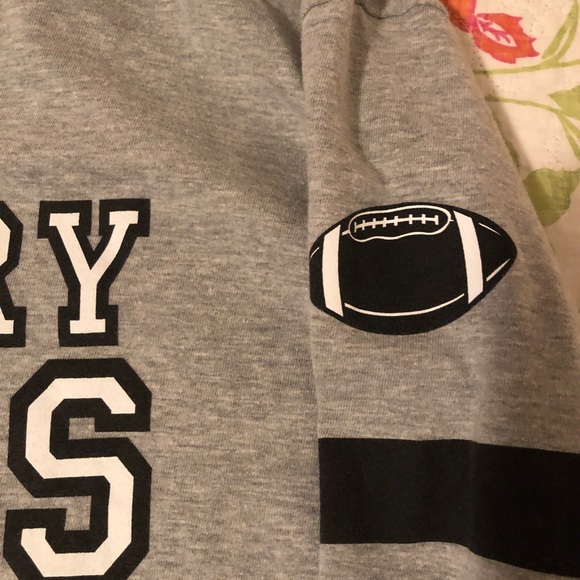 NWOT JADELYNN BROOKE Long sleeve “victory vibes”. - Picture 5 of 5